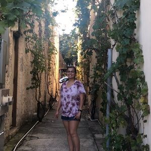 Meet your Posher, Indi